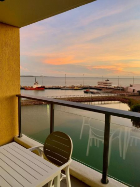 Serenity Peary - Executive 1brm at Darwin Waterfront with Sea Views